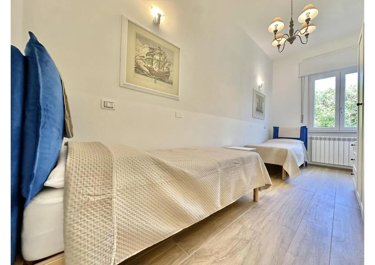 Luxe Apartment Camaiore 0*,  Olaszország