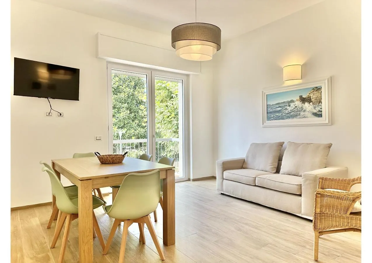 Luxe Apartment Camaiore 0*,